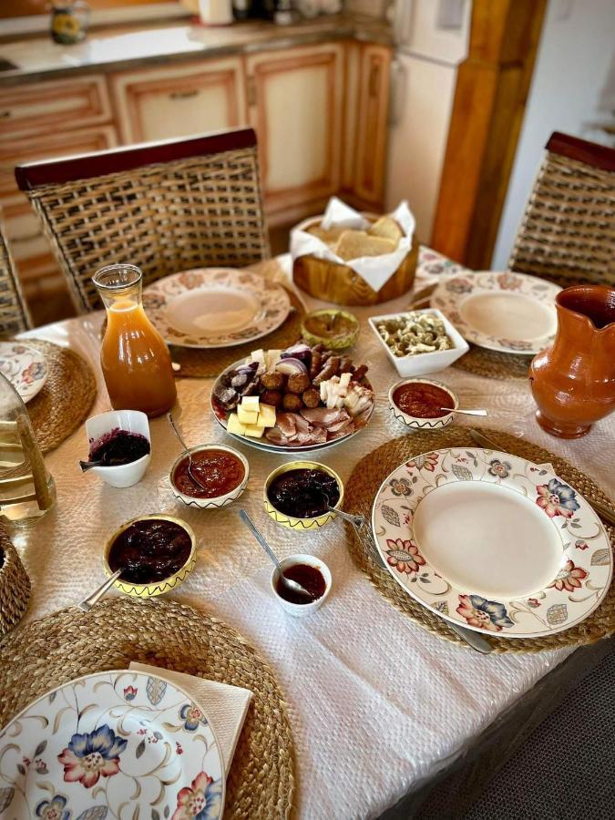 Pensiunea Agroturistica Casa Pribegilor Bréb Kültér fotó